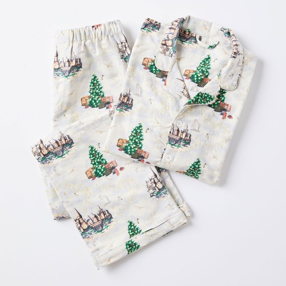 Harry Potter Hogwarts Teen Christmas Organic Flannel Pajama Set - PBT (no tag) - Picture 1 of 5